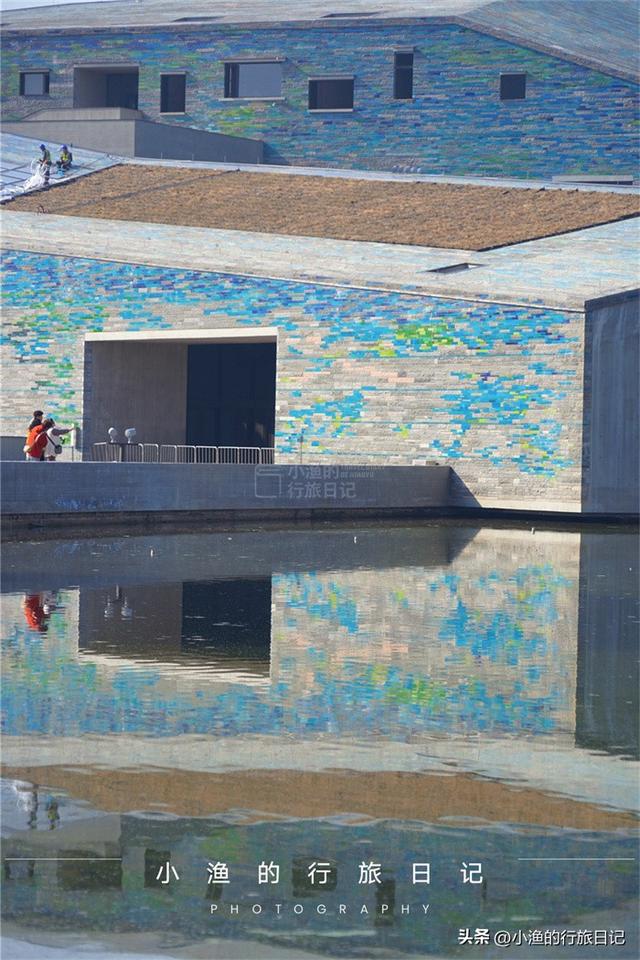 西安惊现“大地之眼”，建筑美学震撼人心！拍照巨巨巨出片