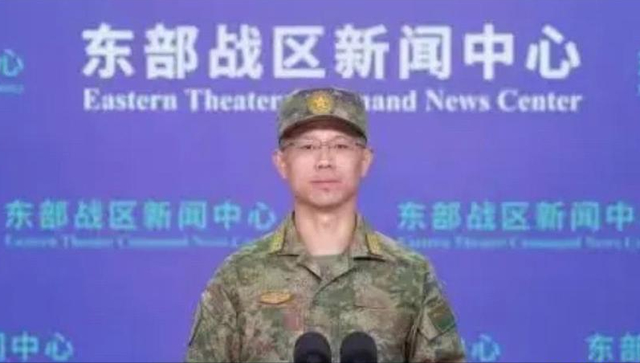 解放军再次围台，只差一步登岛，蒋万安急了，郑丽文回应语出惊人