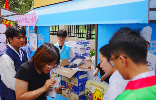 周末果断冲！新民市集“首秀”！街头音乐会·演艺·露天电影…全是爱看的