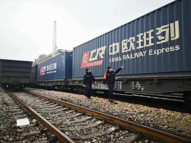 3.47万亿砸向新疆！央企巨头组团，500个项目开建，有人已经入场