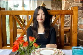 我，00后蒙古姑娘，带西域混血男友回家，老爸教他中国功夫图片