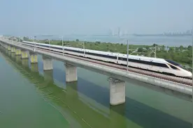 沪宁沿江高铁正式开通运营图片