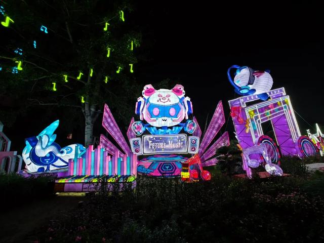 丰台秋日超全玩法指南！寻秋赏叶、文艺遛娃、夜游市集、采摘打卡统统有