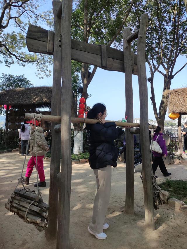秋日必推！江浙沪周边8条温泉养生路线，泡汤赏秋两不误！