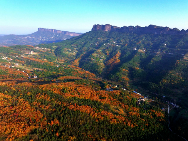 广元不远 周末优选 | 初露染山河，广元发来一份秋日邀请函