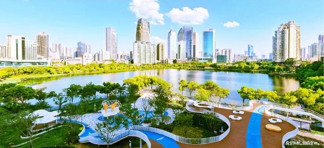 来汉口 逛江汉 | 《湖北日报》专版报道，江汉区加快文商旅融合打造长江文化会客厅