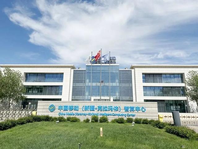 新疆这次太行了！正在成为全球AI算力中心，大洋那边都坐不住了