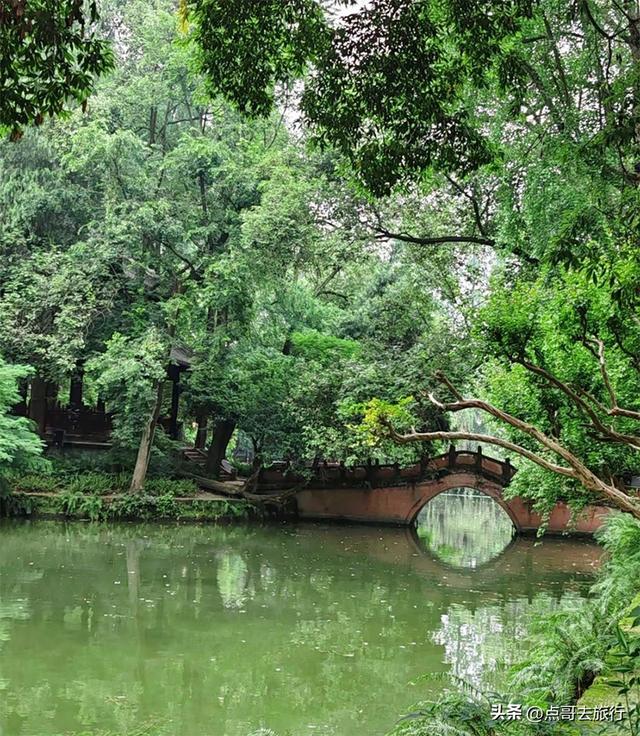 成都清凉避暑胜地，千年前就已闻名，风景如仙境，地铁公交直达！