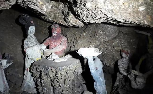 青城山奇怪洞穴住满“妖魔鬼怪”！内部犹如地狱，太恐怖了吧！