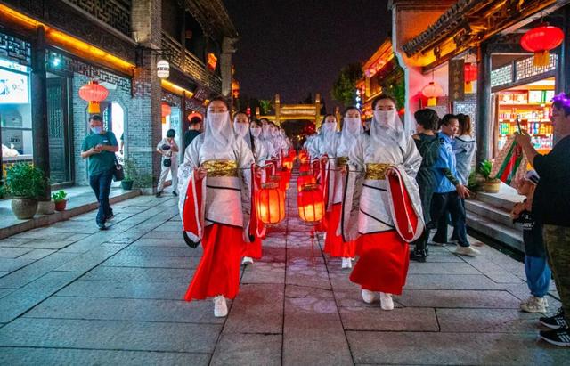 国庆×中秋双节狂欢！台儿庄古城日夜连嗨，等你来打卡！