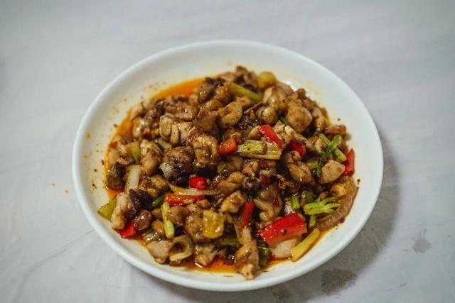 啊？咸甜加河鲜，这座城里的人过那么滋润吗！