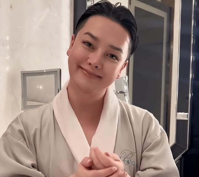 央视怒批！人民日报点名封杀！这5位目无法纪的大网红，彻底凉凉