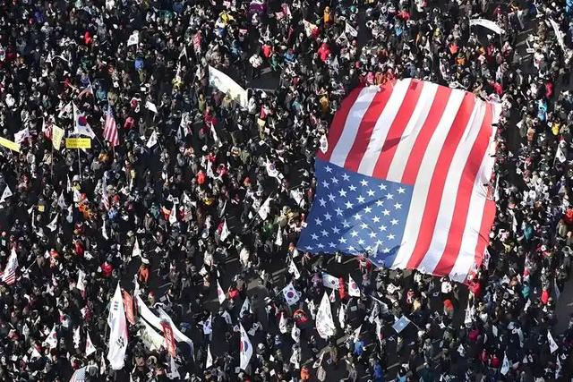 沉默已久的奥巴马,终于忍不下去,对特朗普说了一句大逆不道的话