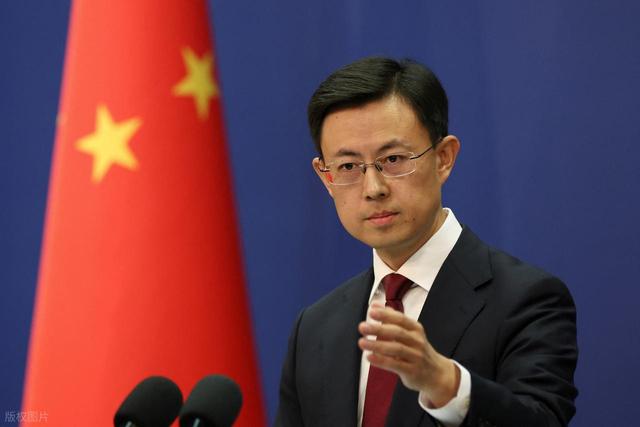 17国军方同意，台海炮声一响，英国比美国更急，大批坦克深夜抵台
