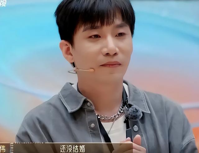 43岁王鸥再被曝猛料，揭开私生活遮羞布，难怪刘恺威之前把持不住