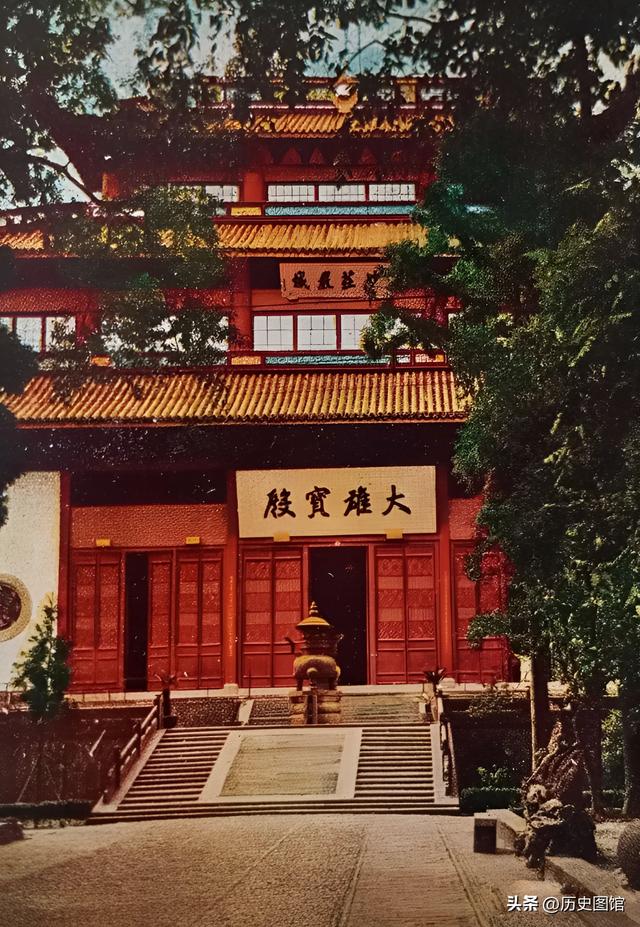 50年代杭州，居然是这个样子的！西湖没什么游客，黄龙洞太神秘