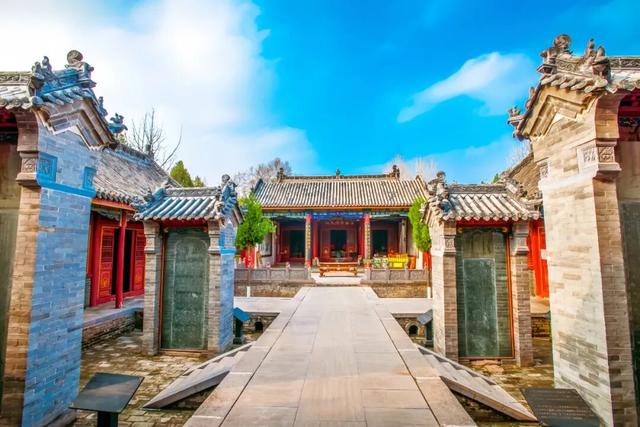 秋意灞陵桥 | 汉服半价游！这份心意等您来签收~