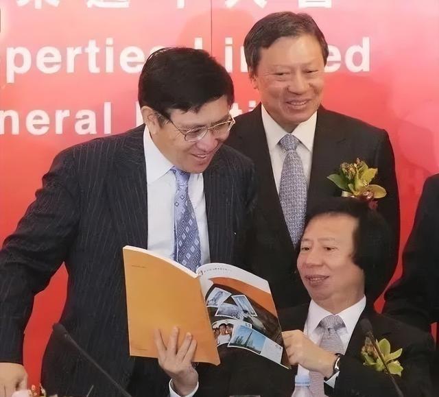 中国女首富，二个女儿惨死，三个儿子反目成仇，她的一生不简单！