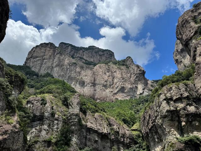 徒步三山五岳：浙江雁荡山！