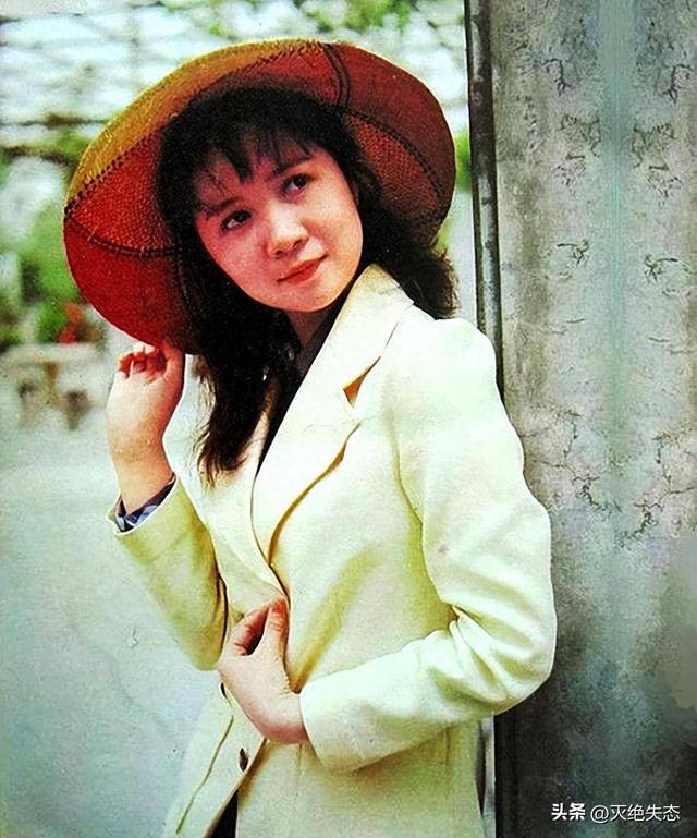 钱再多也没用！64岁身价千万的蔡明如今现状，给中年女人提了个醒