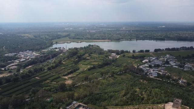 8月19日 先看佳县的白云山庙，再登榆林的镇北台（小学俊男）