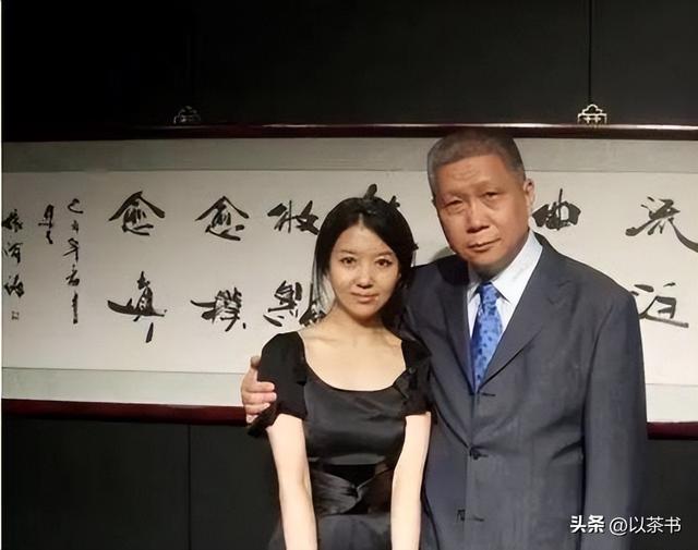 原来马未都妻子是她，怪不得做啥都能来财，真是娶一个贤妻旺三代
