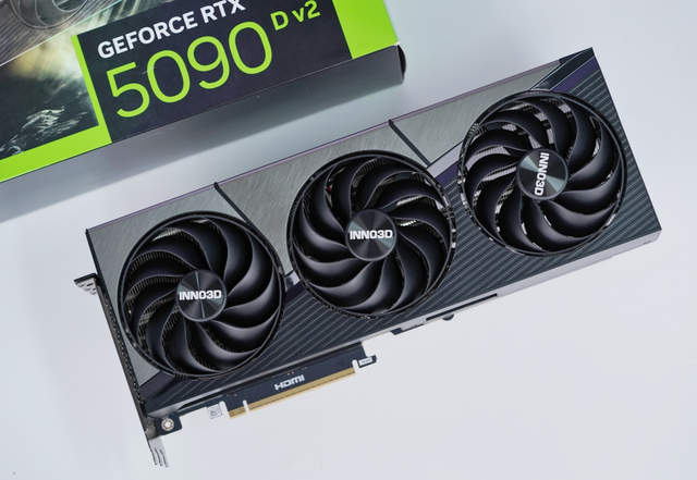 RTX 5090D V2上市：游戏性能变化不大，AI降幅不小，但价格没区别