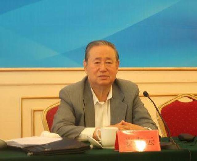 姜春云：57岁担任山东省长，58岁任山东省委书记，65岁担任副总理