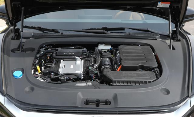 满油满电跑2100KM！比亚迪DM-i技术拿到了科技特等奖