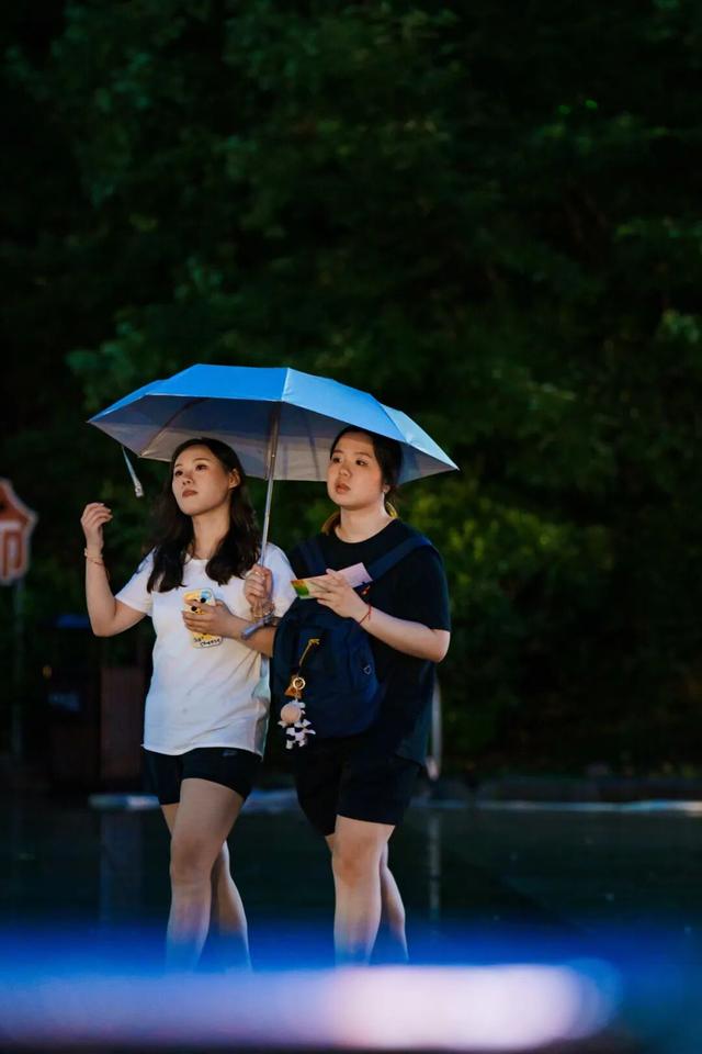 暑期又破纪录，创单月历史新高！印象大红袍好成绩的背后是什么？