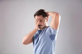 心脏不好，看排汗量就知？专家：心脏有病的人，排汗多有这3异常图片