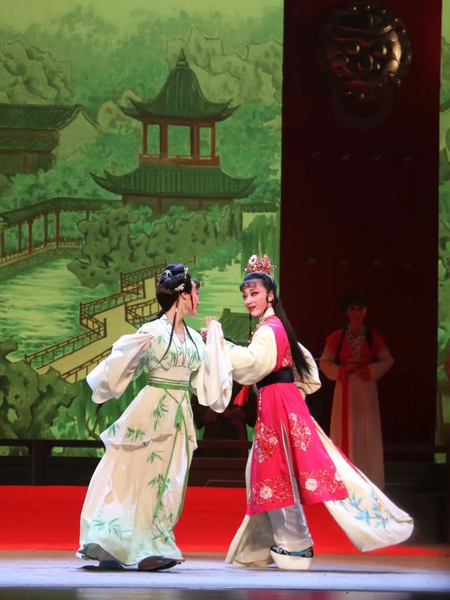 重阳节，在临沂这样过——9.9元景区特惠、赏菊、登高、祈福……