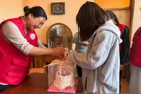 盐山有群“爱心爸妈”图片