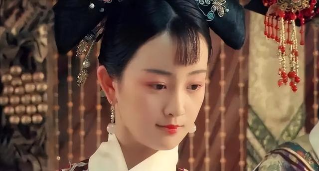 慈禧出洋相：第一次见电灯时喊出了两个字，如今成了人们的常用词