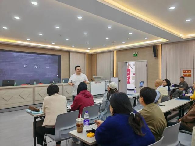 “创兴北疆 逐梦启航”赤峰市赋能电商新势力培训活动圆满收官