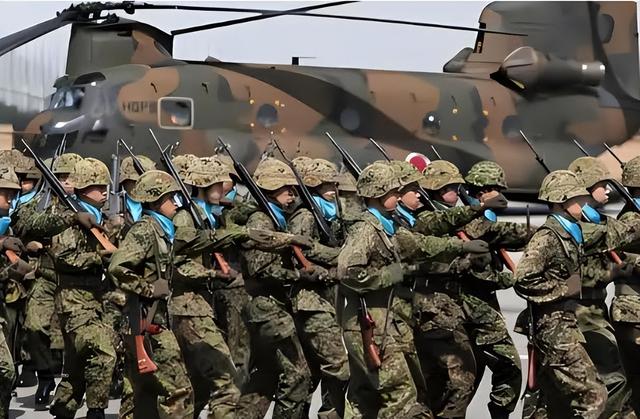 沉寂1天，高市早苗终于签字，日本砸9万亿反华，解放军动作更大