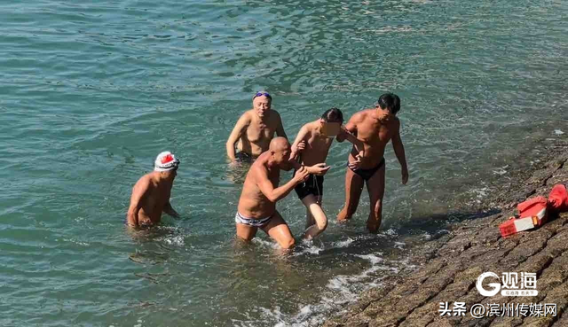 敞亮的海、有故事的墙、暖心的人……一位上海游客笔下的青岛温度