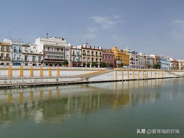 西班牙安达卢西亚地区塞维利亚的建筑