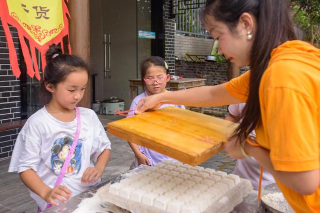 南京溧水晶桥镇：500年古桂香飘千年古村石山下