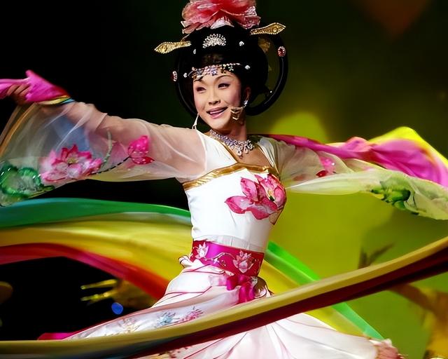“跳梁小丑”李玉刚跌落神坛，不再被世界宽容，梅葆玖：死不原谅