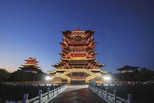 夜邯郸：千年古韵入星河，璀璨夜色醉人间