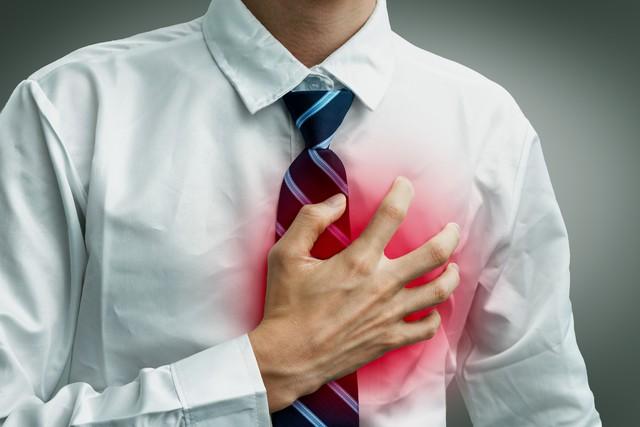 走路出现这4种迹象，寿命可能长不了！第二个太危险，别不当回事