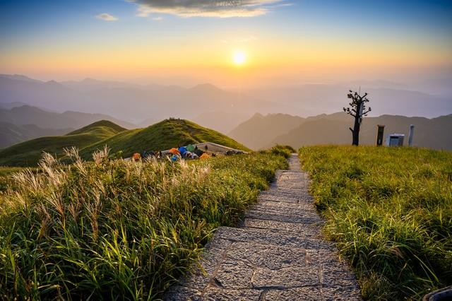 退休8年，我用“旅居”方式花小钱走遍大半个中国