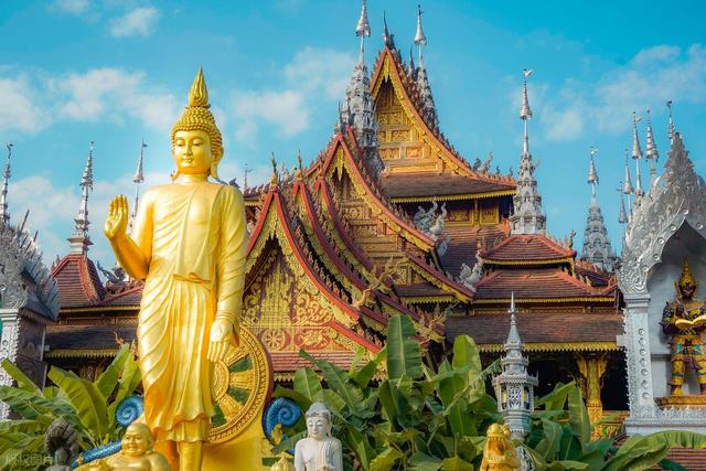 到云南游玩，去过这9个绝美古寺再离开吧！人气都超旺，祈福灵验