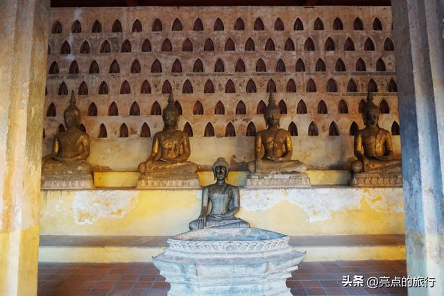 搭乘高铁去老挝，老挝旅行日记：万象攻略（凯旋门、西萨格寺）