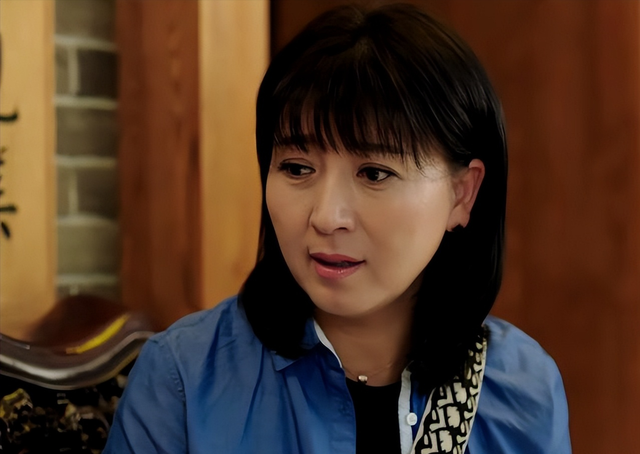 闫学晶事件后续又来了！官媒批评毫不留情，终为自己口无遮拦买单