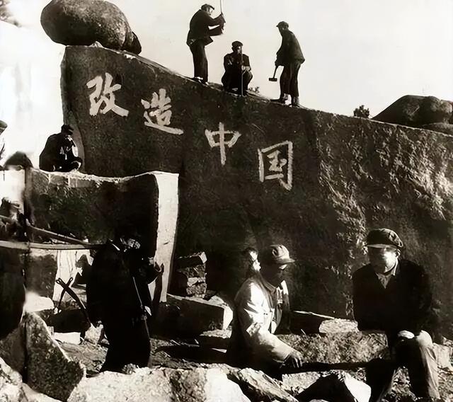 大队书记当选中央候补委员，担任山东省委书记，1979年被免职