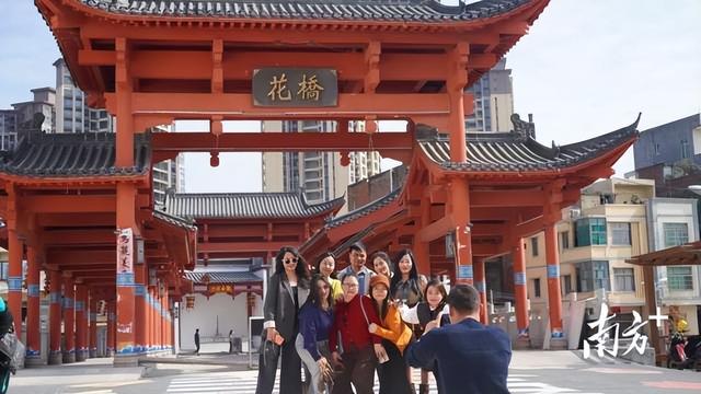 未完工已爆火！在花桥读懂吴川的浪漫