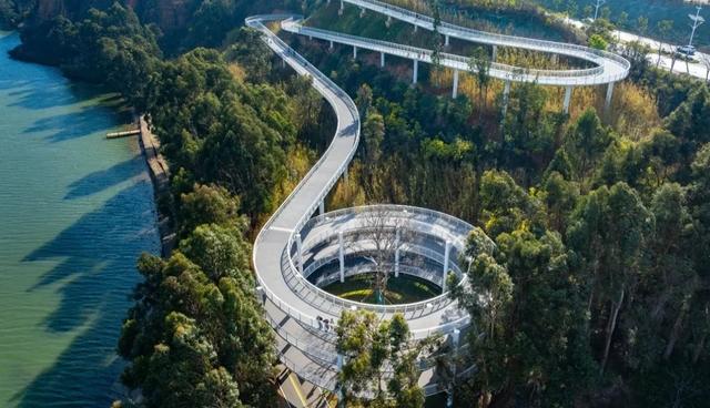 昆明人狂喜！昆明滇池正在发生巨变，这些地方身价要暴涨！