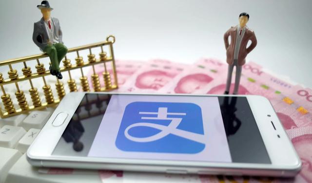 连马云都想不通，为啥老百姓都选择微信支付，放弃支付宝？